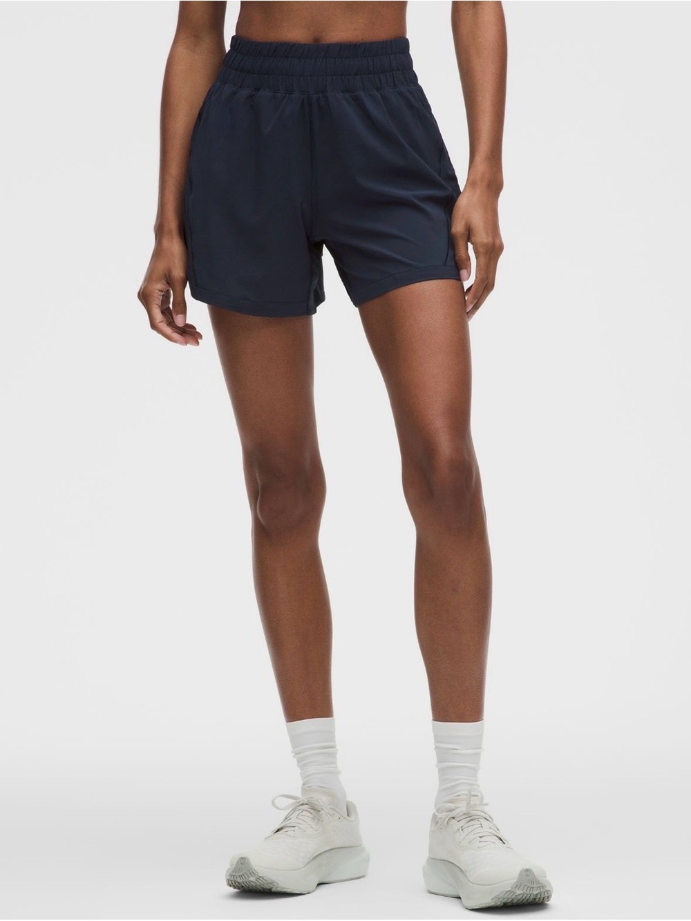 Lululemon Track That High-Rise Lined Shorts 5” in True Navy Size 2